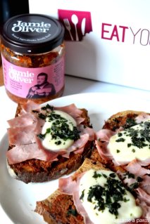 Eat Your Box by LaNantaise