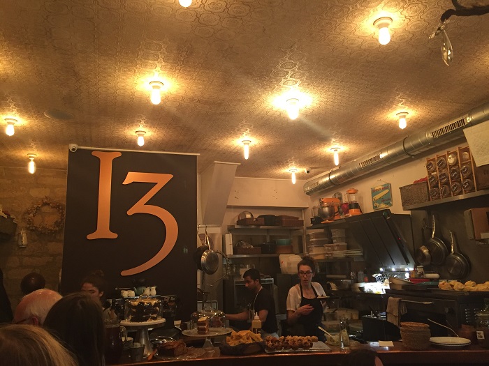 1 a Baker's Dozen. La Nantaise à Paris (1)