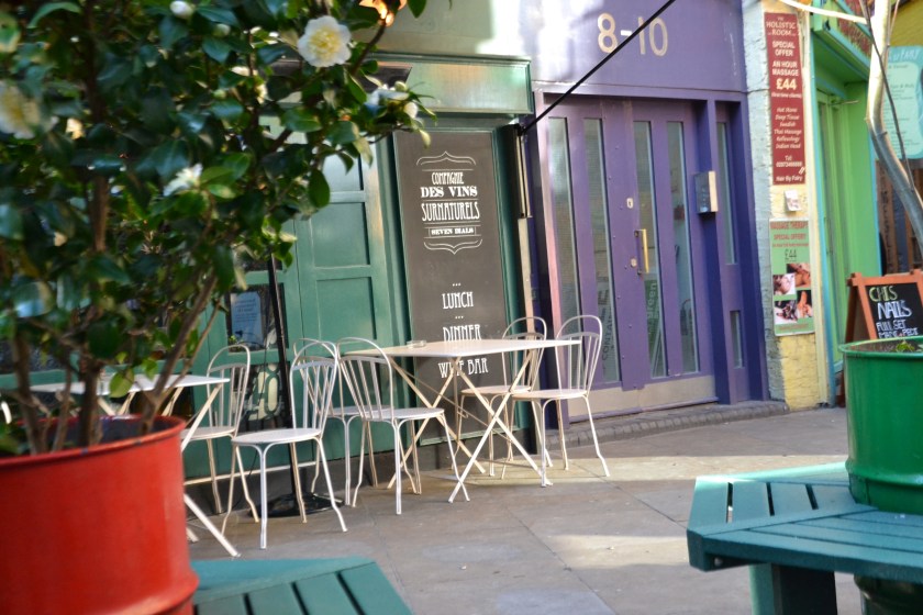 Londres. Seven Dials. La Nantaise à Paris (2)