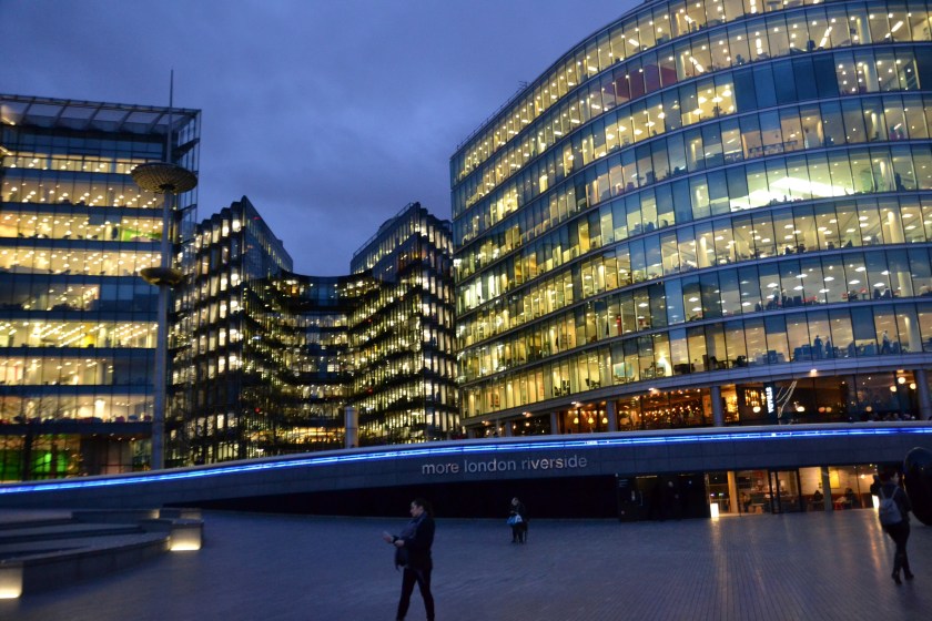 Londres. Tower Bridge. La Nantaise à Paris (4)